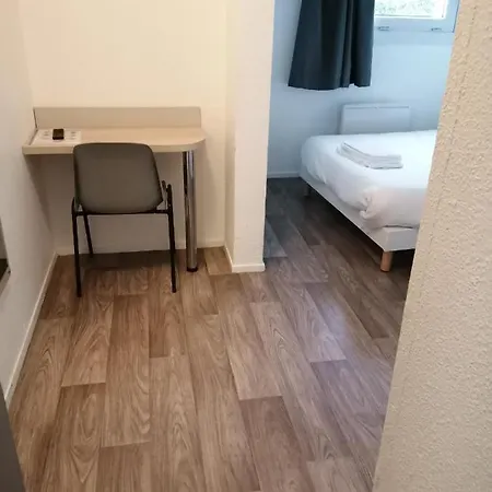 Kyriad Direct La Beaujoire 2* Нант