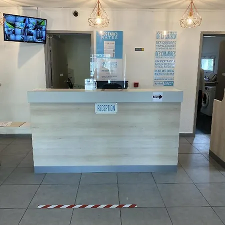 Отель Kyriad Direct La Beaujoire Нант