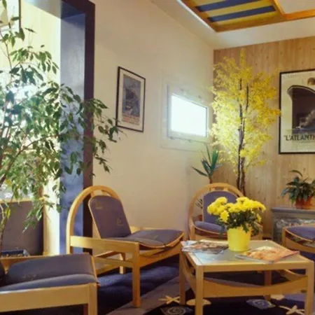 Kyriad Direct La Beaujoire 2* Нант