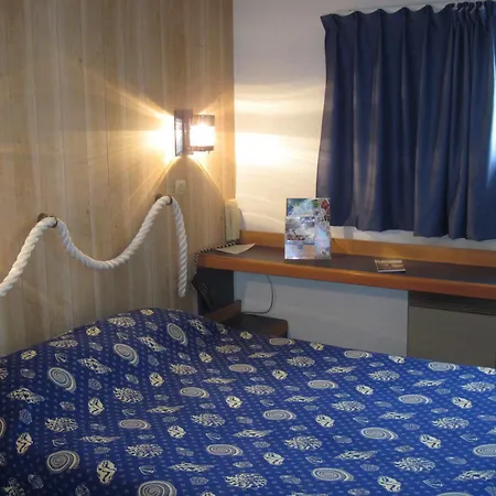 Kyriad Direct La Beaujoire Отель 2*