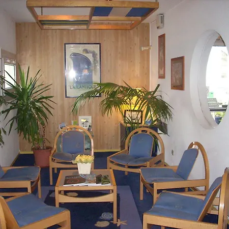 Kyriad Direct La Beaujoire 2*