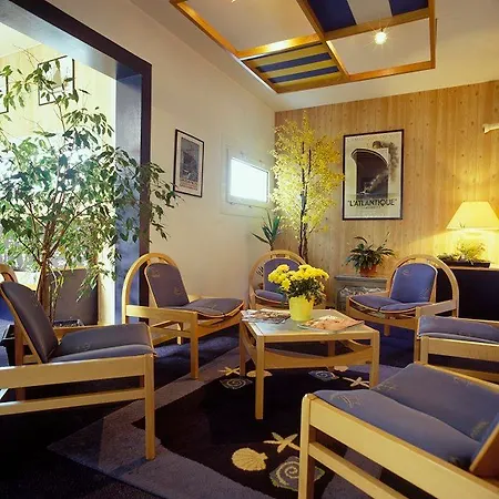 Отель Kyriad Direct La Beaujoire 2*