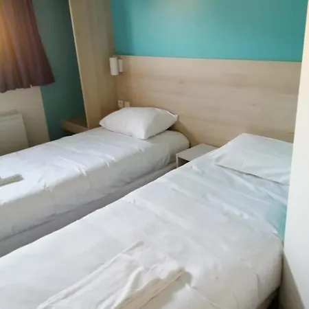 Kyriad Direct La Beaujoire 2* Нант